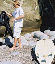 Blond surfer 5cfca5879e765.jpg