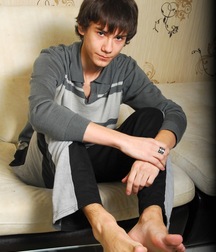 Boy feet 40 5cfccae8c5707.jpg