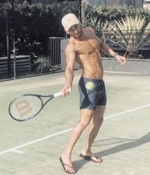 Guys in flip flops 2 5cfcd44b1d8fa.jpg