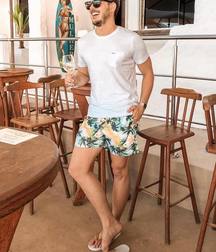 Guys in flip flops 2 5cfcd46c34711.jpg