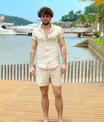 Guys in flip flops 2 5cfcd4733de01.jpg