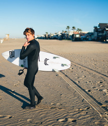 Surfer hotties 2 5cfcd7123d868.jpg