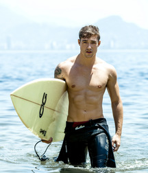 Surfer hotties 2