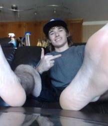 Kinky foot boys 5cfcda6306fca.jpg