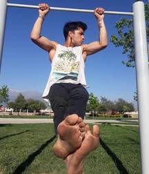 Kinky foot boys 5cfcdab464fc1.jpg