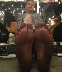 Alpha feet for worship 5cfcdd11b438f.jpg