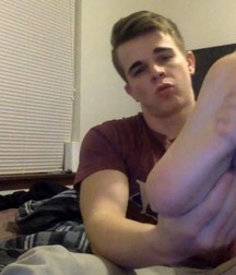 Honorable doms feet 5cfe17dd7f2b8.jpg