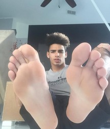 Fall in love to twinks 5cfe5f4d9261e.jpg