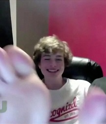 Lick the boys sweaty feet 5cfe70e5755ff.jpg