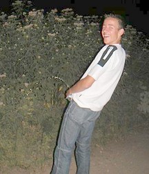 Where to go for a pee 5cff87e7cecac.jpg