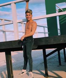Argentinian twinks 5cffeab8322a7.jpg