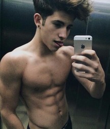 Argentinian twinks 5cffeb06546e4.jpg