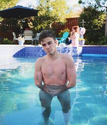 Twinks 111 5d00372e9b1ea.jpg