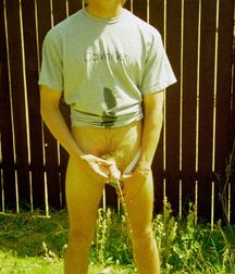 Boys pissing 5 5d0037784fd84.jpg