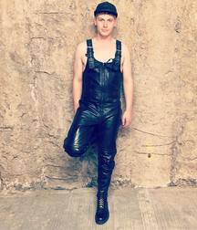 Guys loving leather 5d014027652a1.jpg