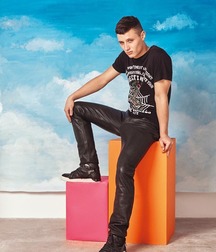 Guys loving leather 5d01407bdcdec.jpg