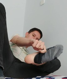 Delicious boy smells 2 5d01ec68e656e.jpg