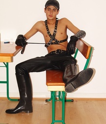 SM Fetish boys 5d01ee8aa5724.jpg