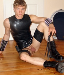 SM Fetish boys 5d01eea5a4b54.jpg