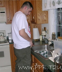 Taking a leak 2 5d01f07f997e8.jpg