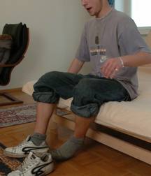 Boy feet 41 5d038e3dbf7e0.jpg