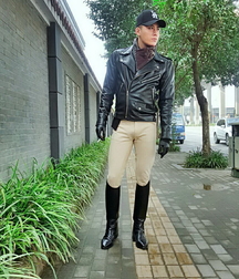 Boys loving boots 5d04d3dbdf286.jpg