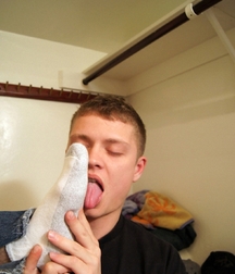 Dom Twinks with submissive bitches 5d04fcad89916.jpg