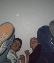 Dom Twinks with submissive bitches 5d04fcc6d5f7c.jpg