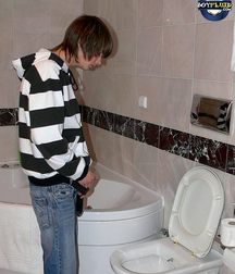 These boys taking a leak 5d06a232c0f57.jpg