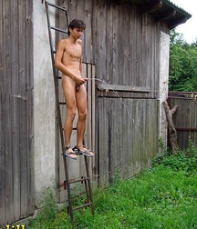 These boys taking a leak 5d06a23d014de.jpg