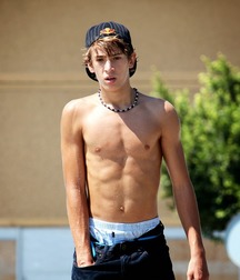 Twinks so beautiful 5d07f58f6f89f.jpg