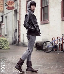 Booted jocks 5d094c9890a94.jpg