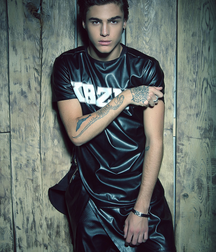 Twinks and jocks loving leather