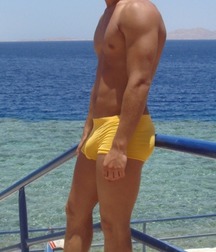 Guys in flip flops 3 5d0b737f2d142.jpg