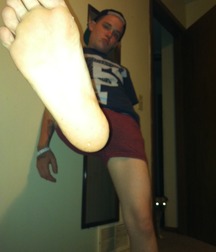Wanna lick some smelly feet 5d0bd33a46c1a.jpg