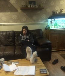 Wanna lick some smelly feet 5d0bd3597e885.jpg