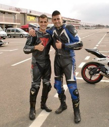 Biker hotties 2 5d0bd82d2a4dc.jpg
