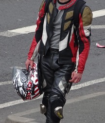 Biker hotties 2 5d0bd86d86c28.jpg