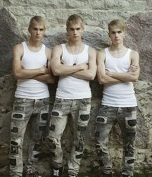 Blonde and hot 5d0d49b1ad4f3.jpg