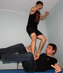 The service boys 5d0e39f22a486.jpg