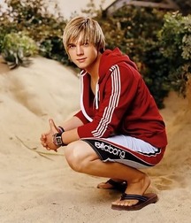 Beauties in flip flops 5d0eb95980805.jpg