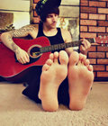 Barefoot twinks 6 5d0f37a9b5c6c.jpg