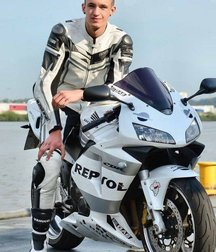 Bikers and leather love 5d1095f11a423.jpg