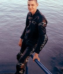 Bikers and leather love 5d1095f9cbe73.jpg