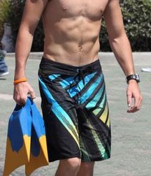 Barefoot hotties  5d10a90e3b55d.jpg