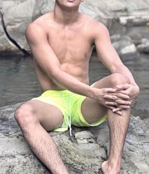 Barefoot hotties  5d10a917020db.jpg