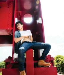 Sneaker and boot boys 5d10c1e2d8caa.jpg