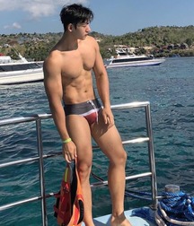 Twinks and models barefoot 5d10c416965c3.jpg