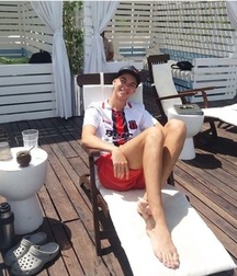 Twinks and models barefoot 5d10c4264b98b.jpg