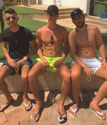 Twinks and models barefoot